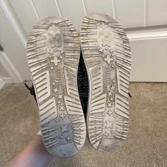 Hey Dude Men’s Wally Stretch Two-Toned Loafers - Picture 8 of 8